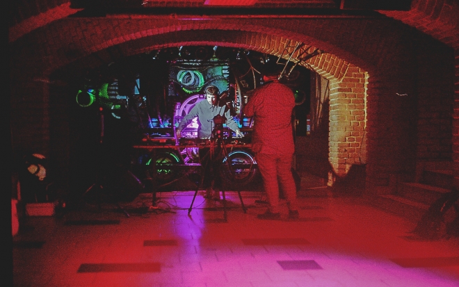 7 safensound, Cross club, Kletis